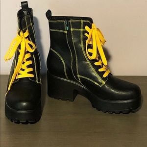 Gin Platform Military Boots Size 10